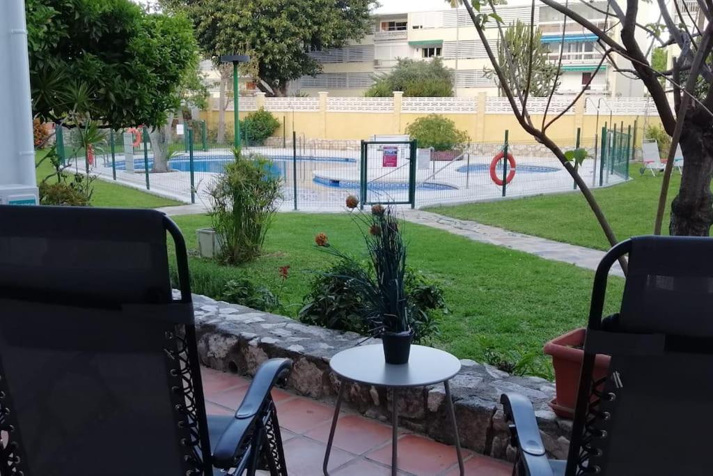 Beautiful Apartment In La Carihuela, トレモリノス エクステリア 写真